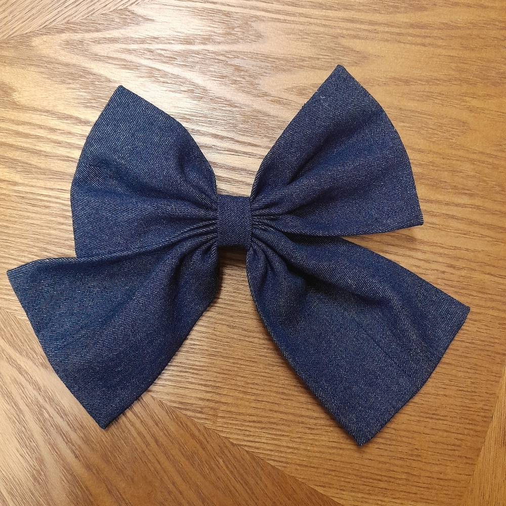 Blue Denim  Hair Bow NWT Size:OS  Handmade